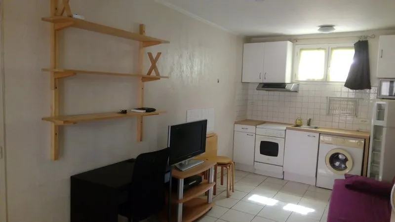 Photo 1