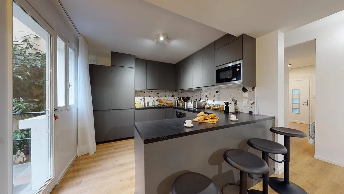 Photo 5
