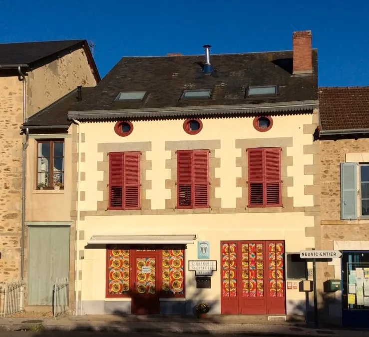 Photo 1