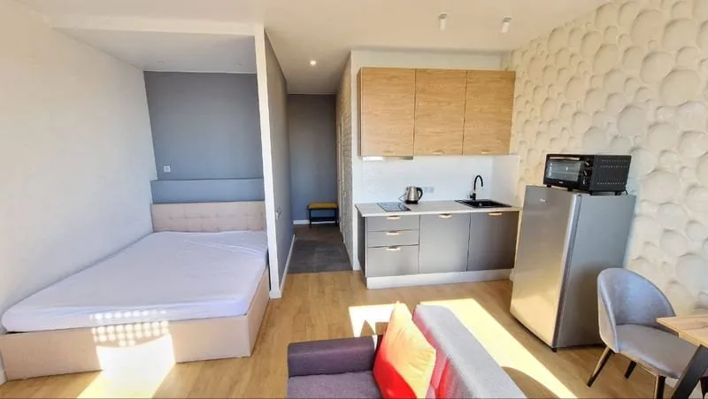 Photo 1