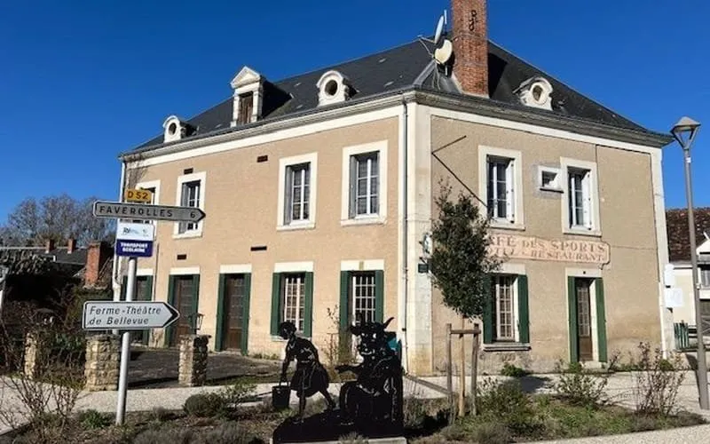 Photo 1