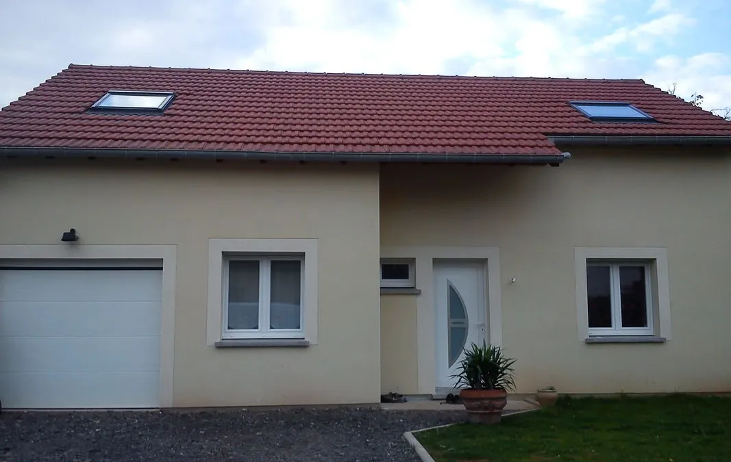 Photo 1