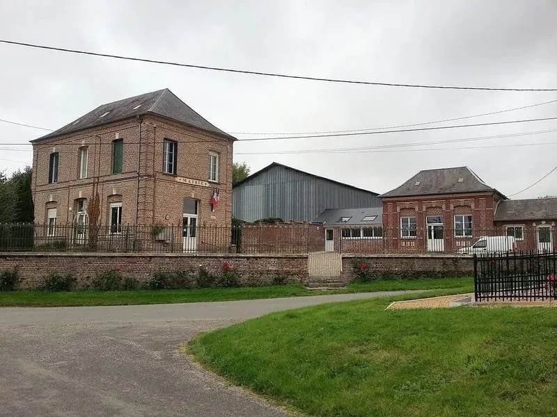 Photo 1
