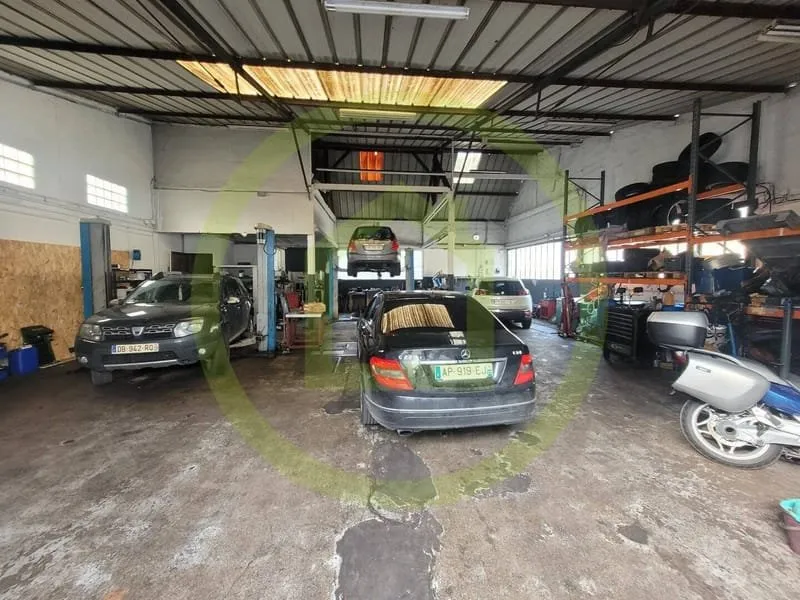 Photo 1