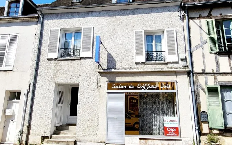 Photo 1