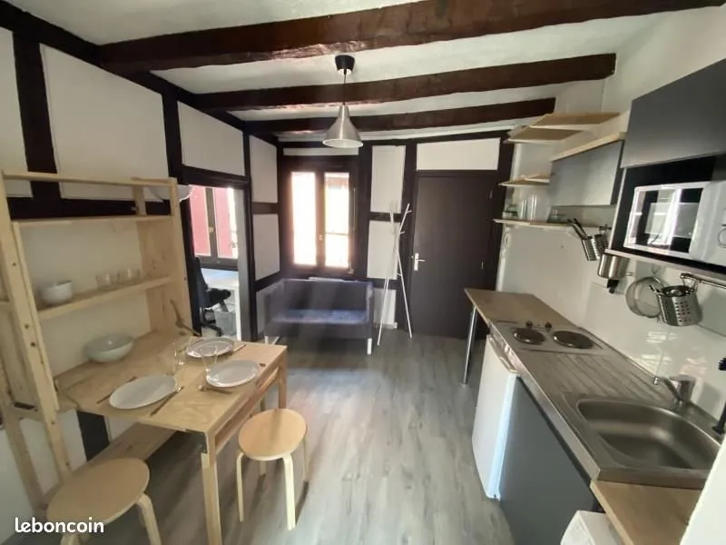 Photo 1