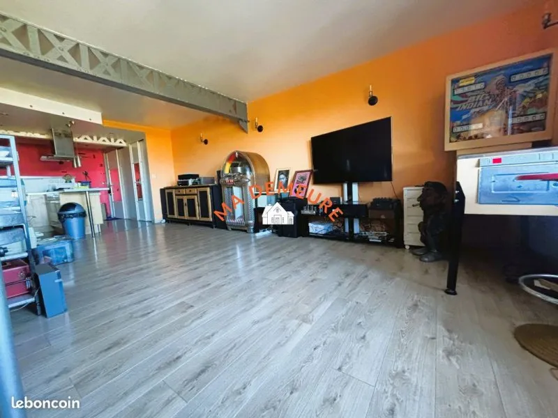 Photo 1