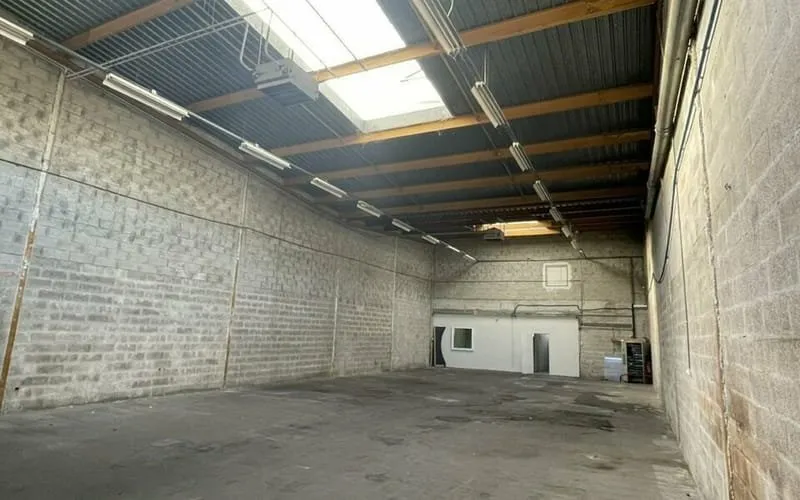 Photo 1