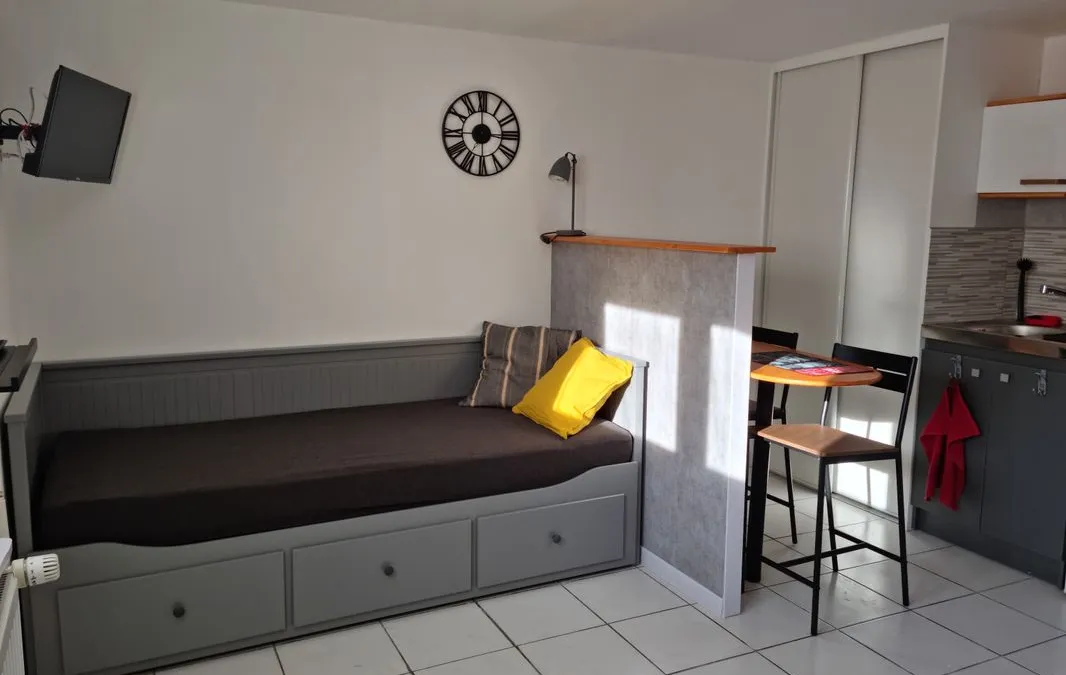 Photo 1