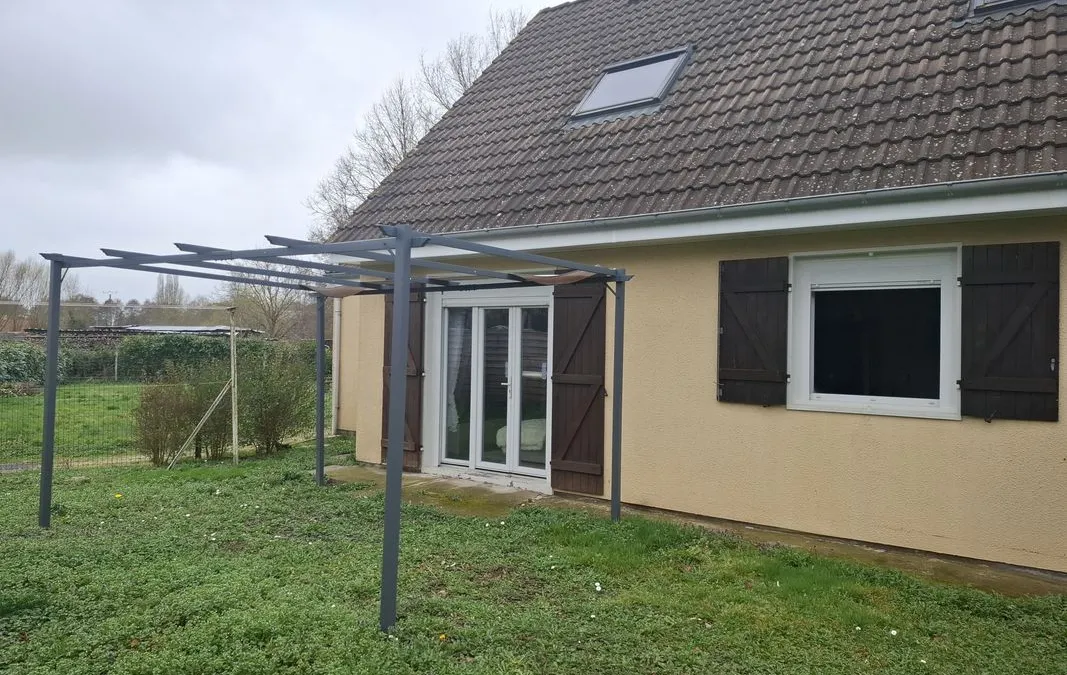 Photo 1