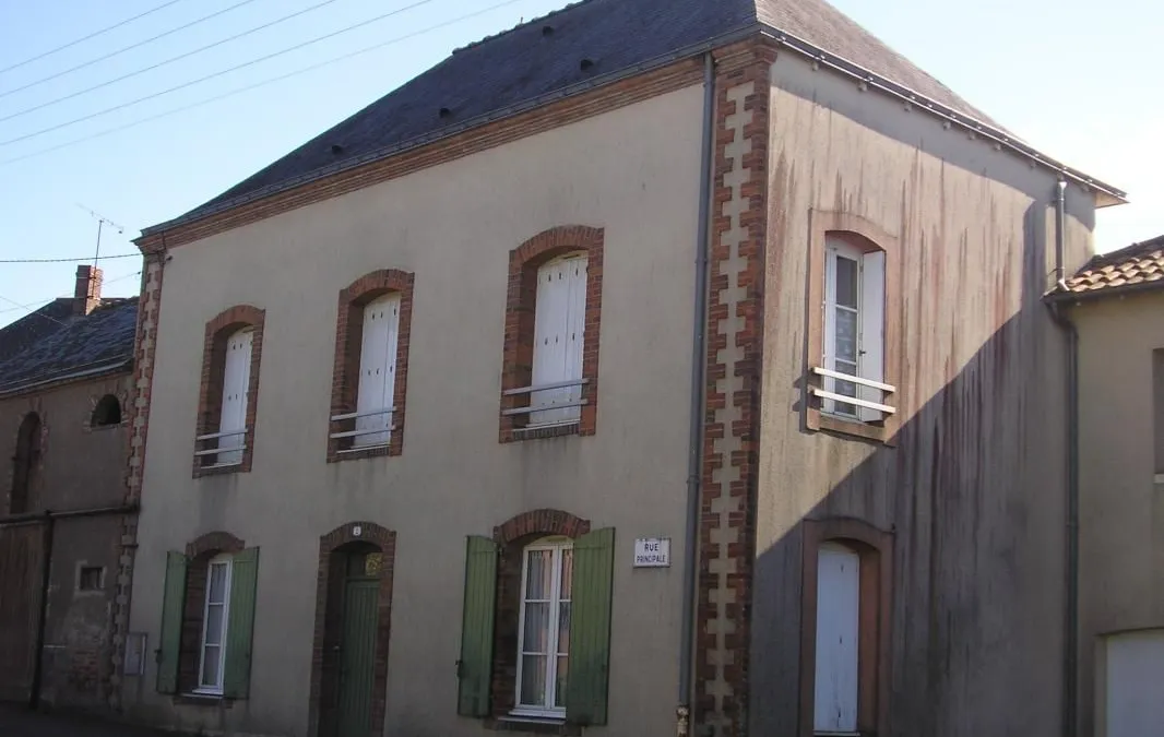 Photo 1