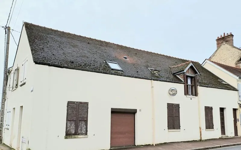 Photo 1