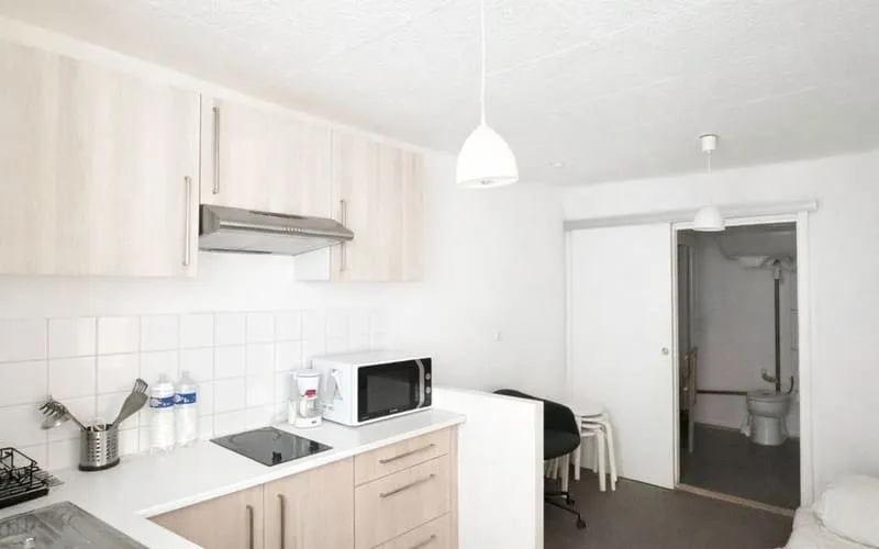 Photo 1