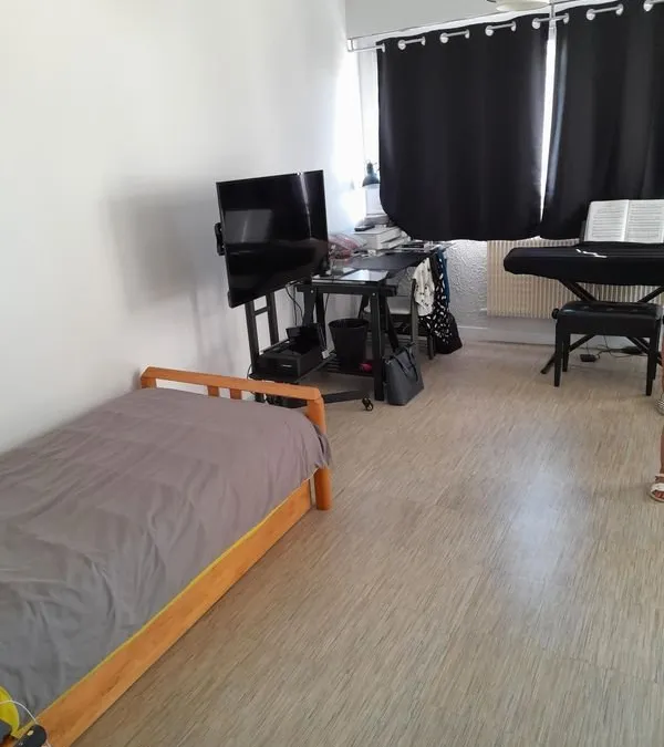 Photo 1