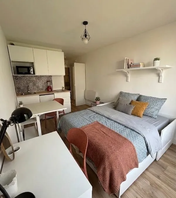 Photo 1