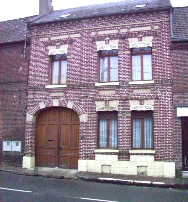 Photo 1
