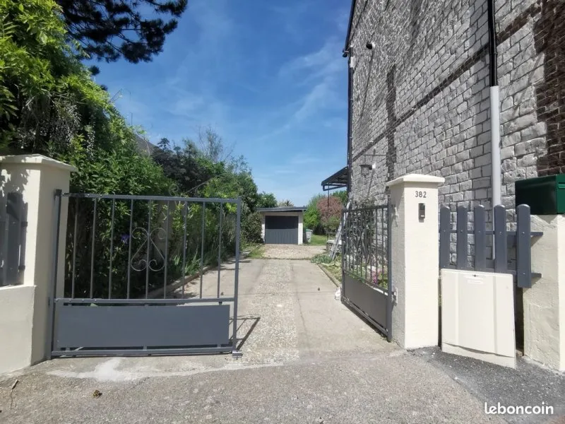 Photo 1