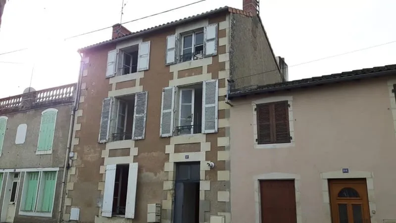 Photo 1