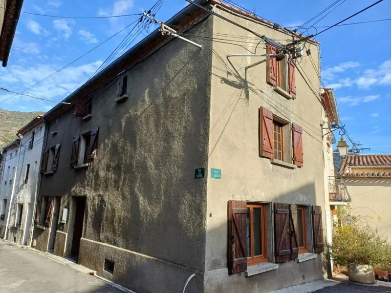Photo 1