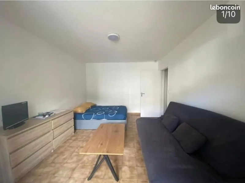 Photo 1