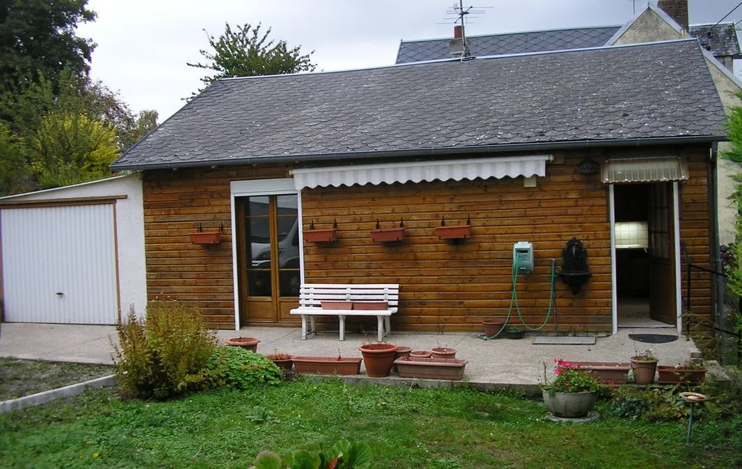 Photo 1