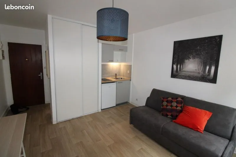 Photo 1