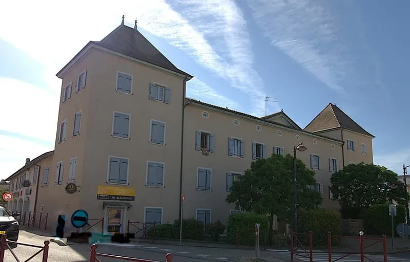 Photo 1