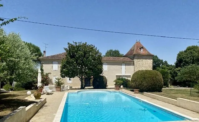 Photo 1