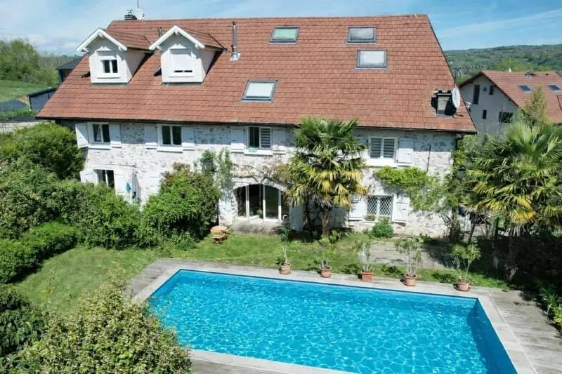 Photo 1