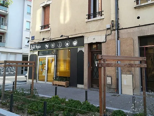 Photo 1