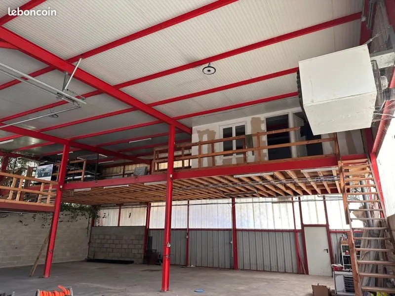 Photo 1