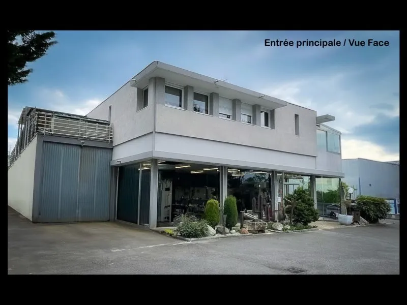 Photo 1