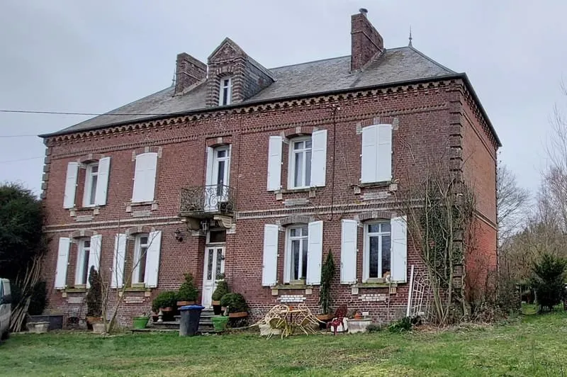 Photo 1