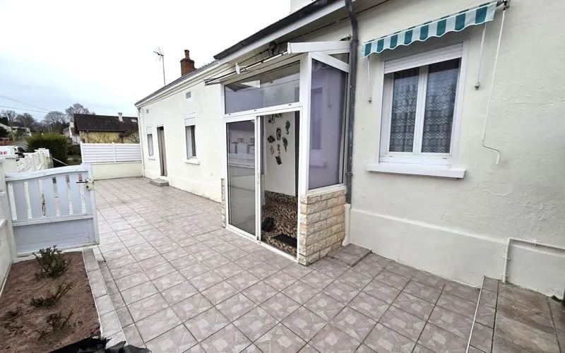 Photo 1