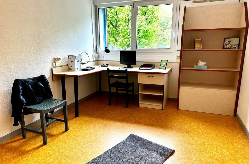 Photo 1