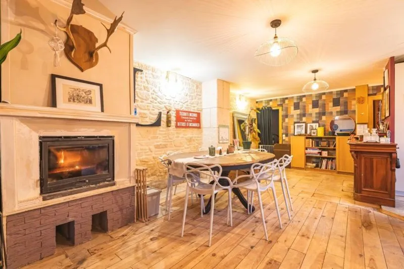Photo 1
