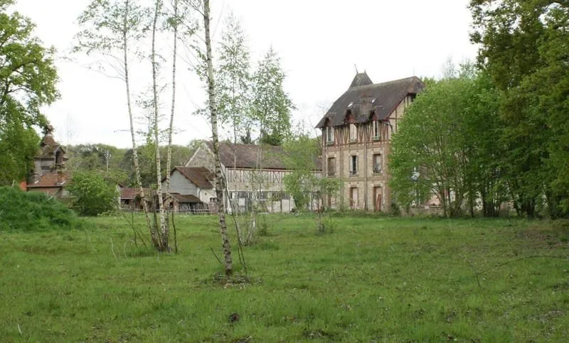 Photo 1