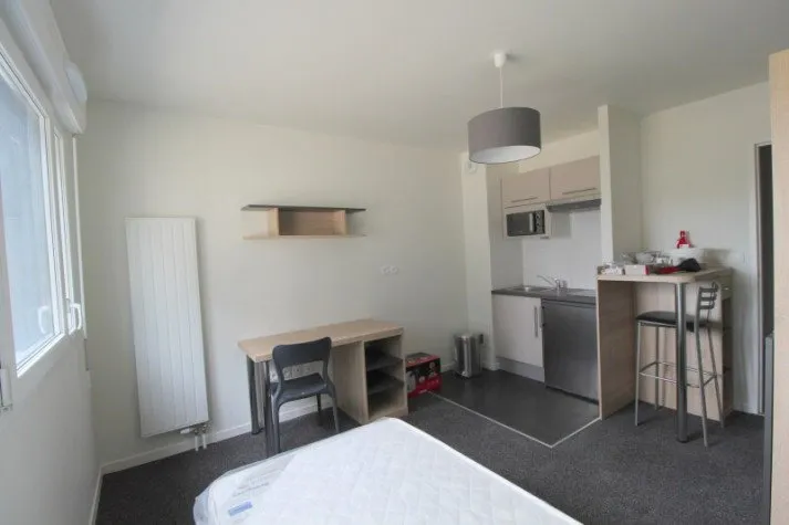 Photo 1