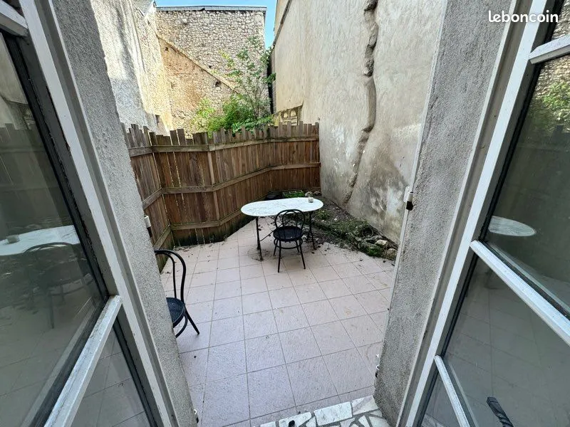 Photo 3