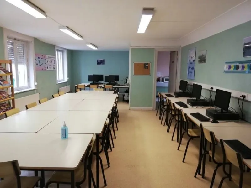 Photo 1