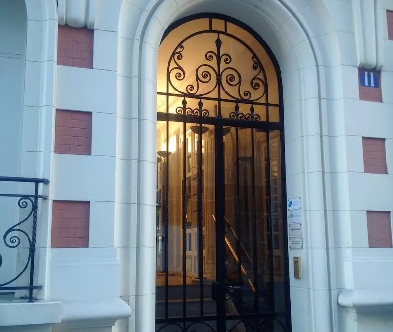 Photo 1