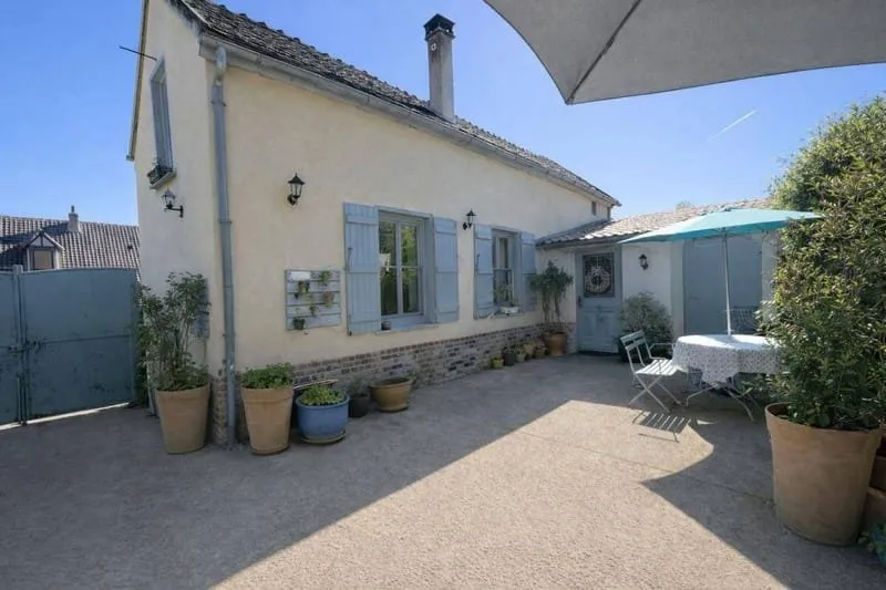 Photo 1