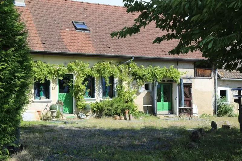 Photo 1