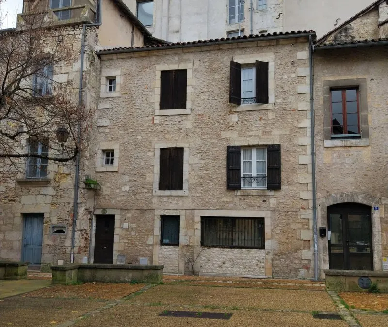 Photo 1