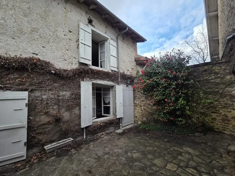 Photo 1
