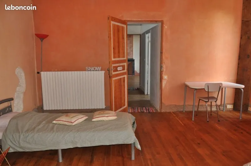 Photo 1