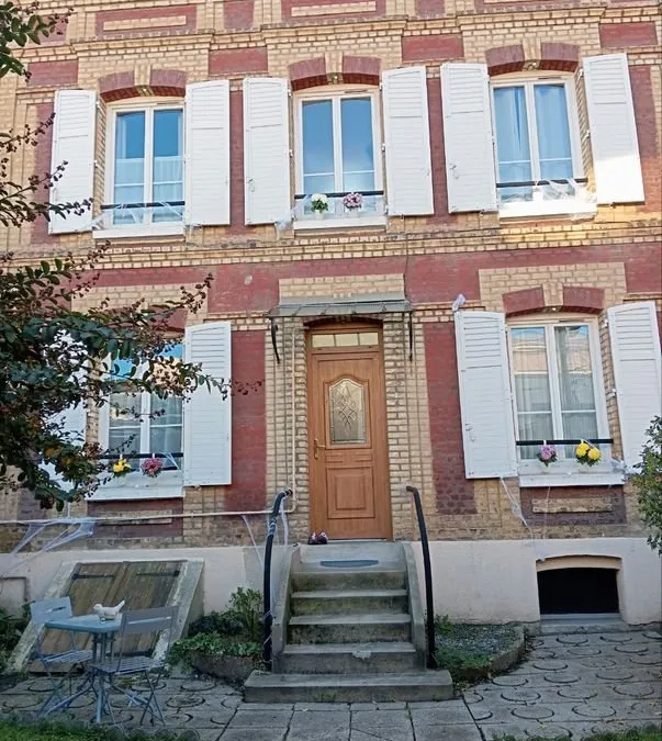 Photo 1