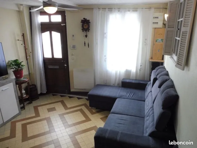 Photo 1