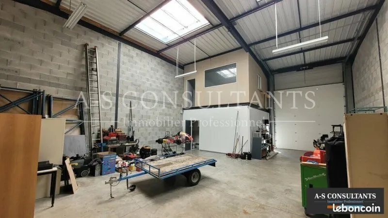 Photo 1