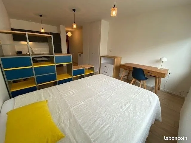 Photo 1